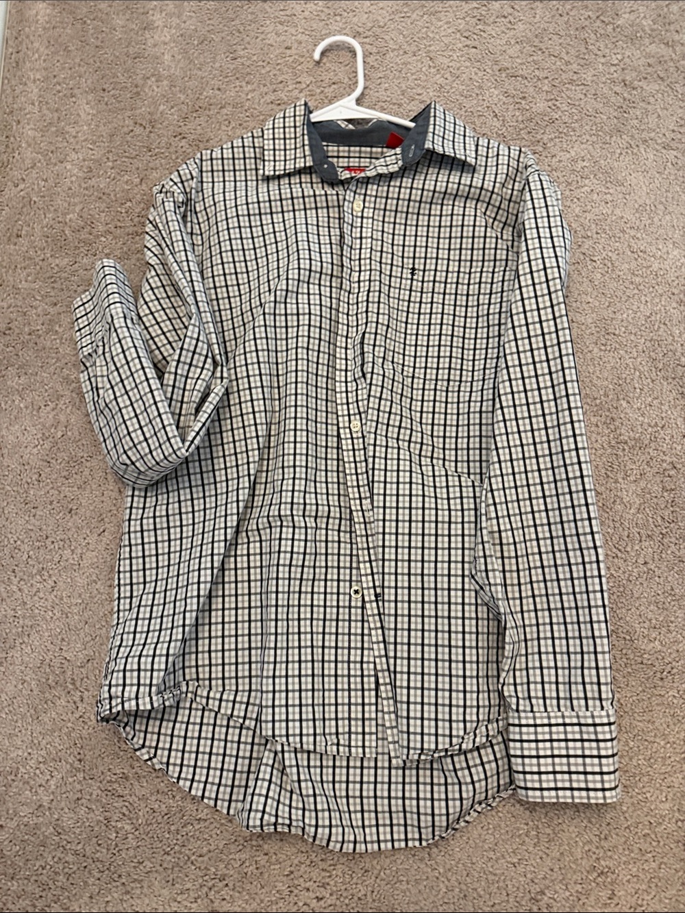 Izod Men's White and Black Windowpane Button-Down Wrinkle Shirt